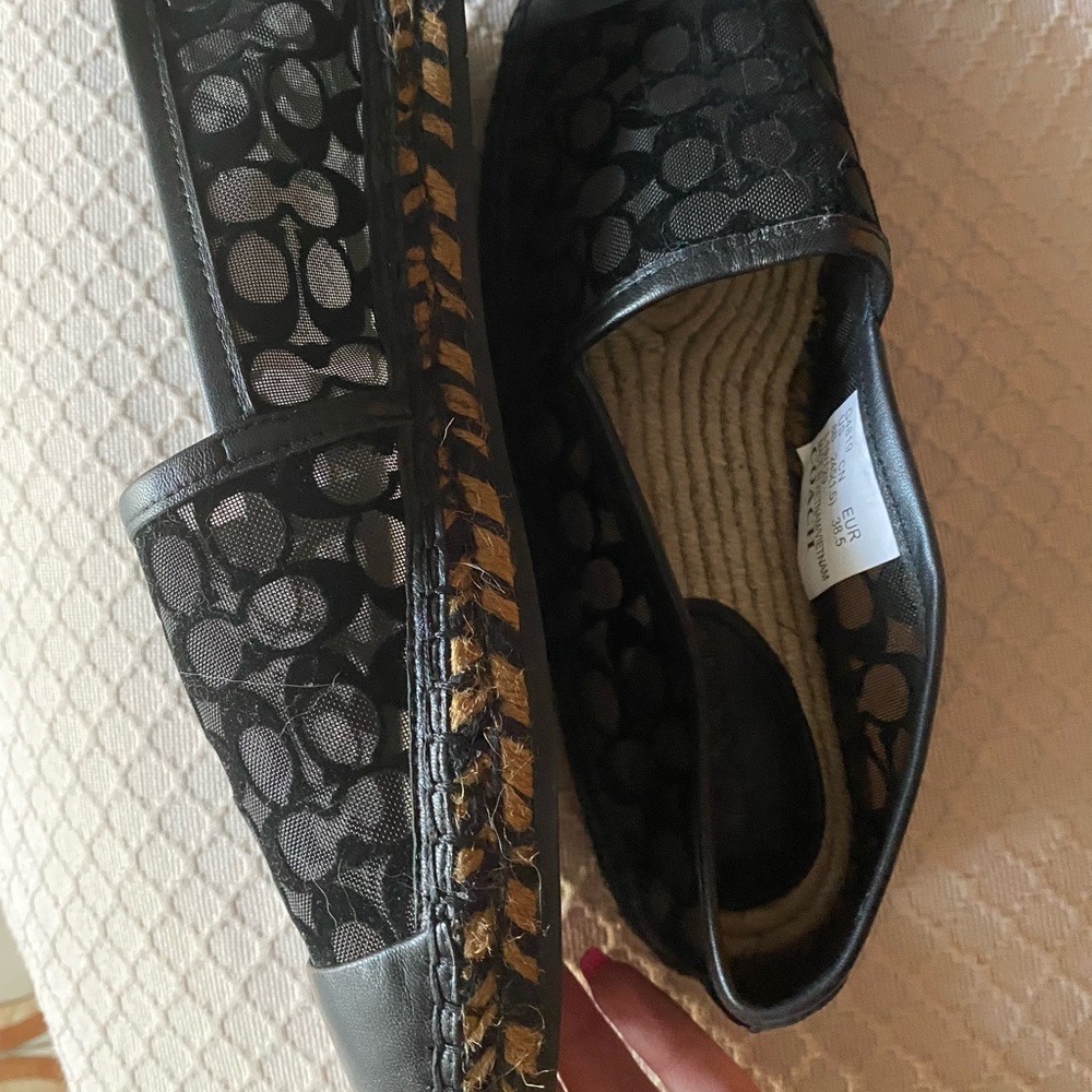 Coach flats